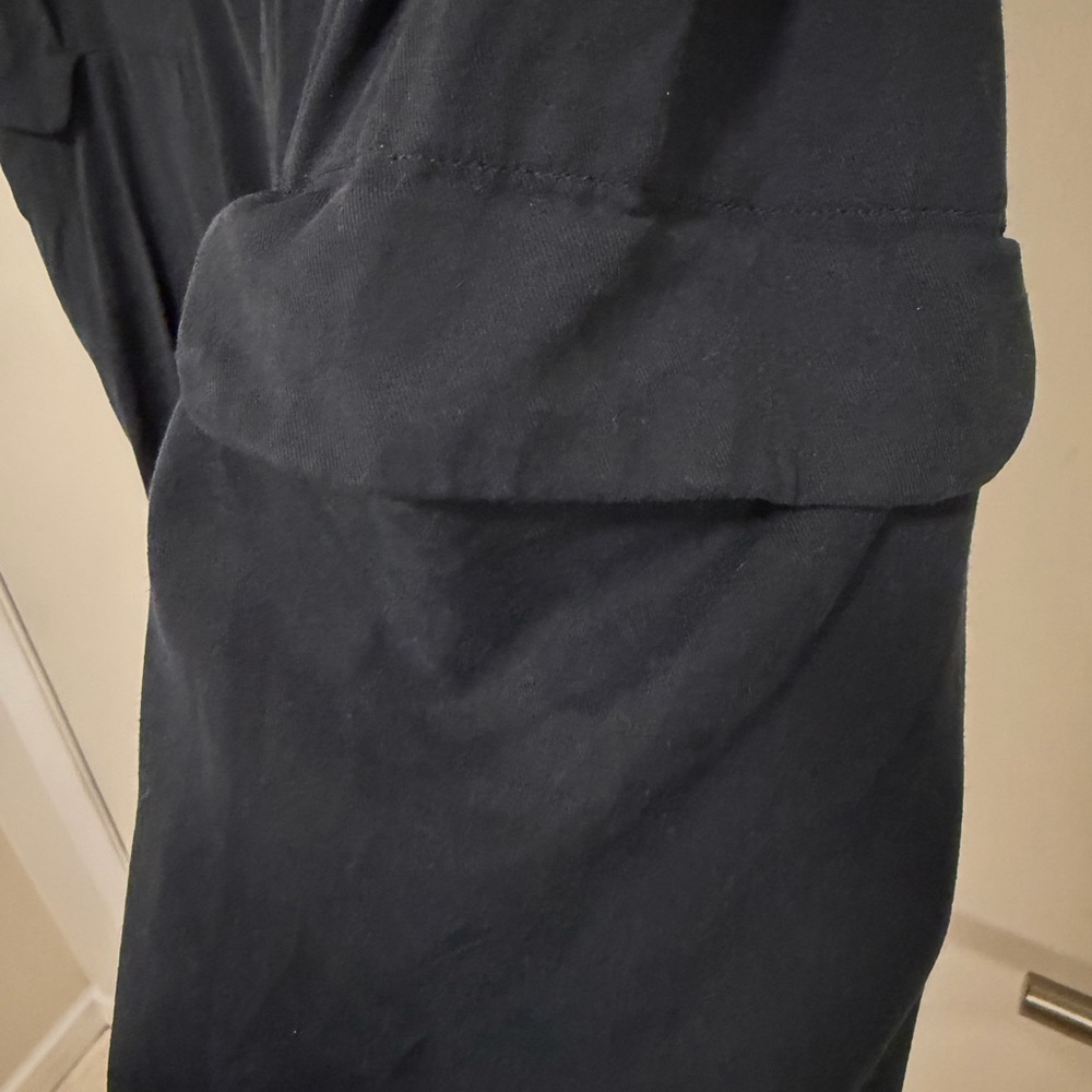 Lululemon Athletica Black Cupro Capris Cargo Pants - Picture 5 of 13